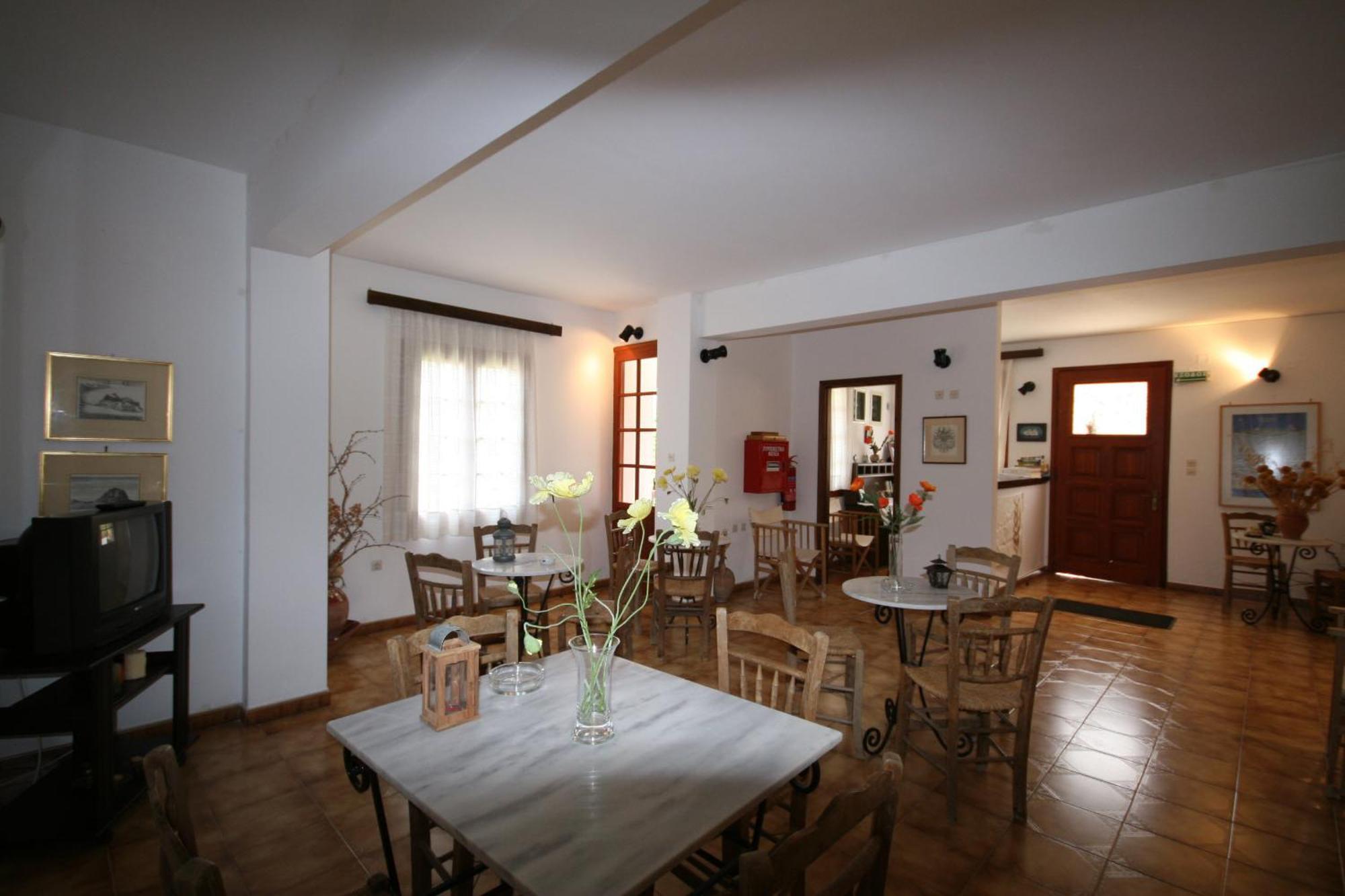 Venetia Apartments Монемвазия Экстерьер фото