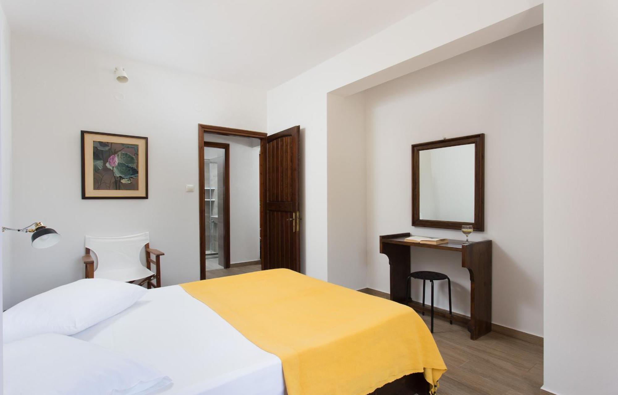 Venetia Apartments Монемвазия Экстерьер фото